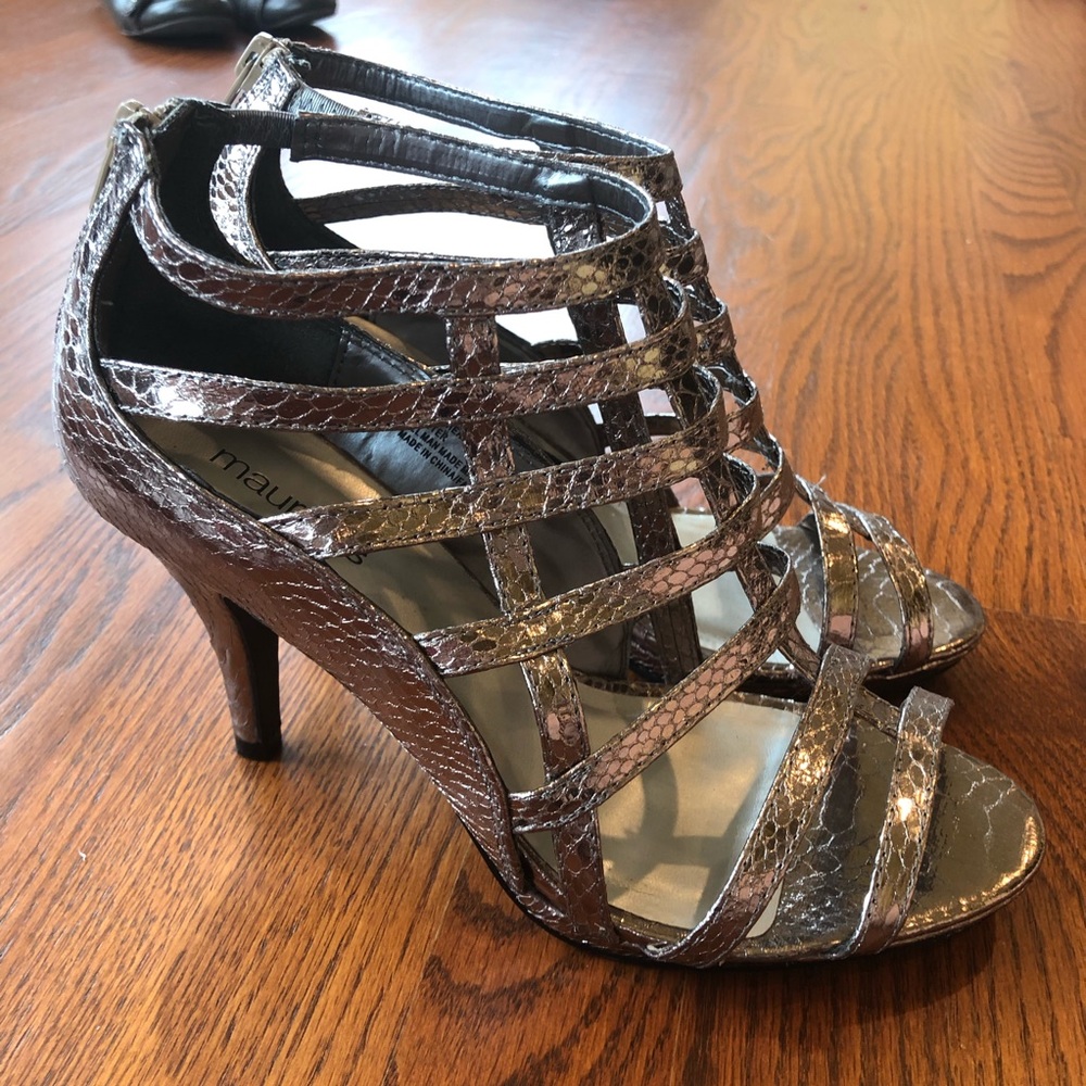 Dramatic Silver Snake Printed Heels - Picture 4 of 4